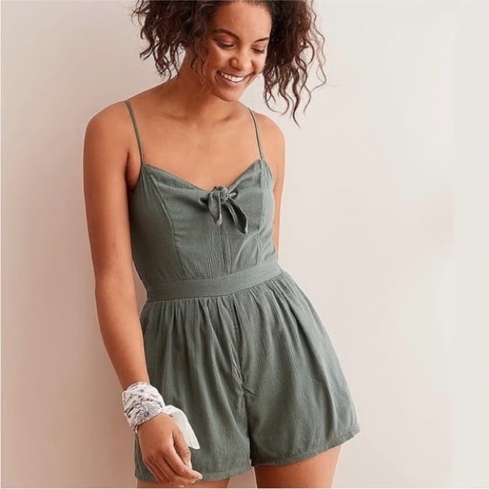 Aerie tie front sage green romper with pockets
